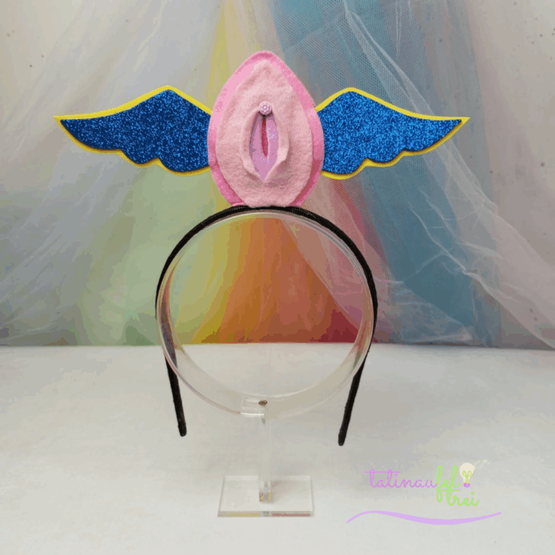 Tiara Vulva Livre  - Vulva Rosa com asa azul
