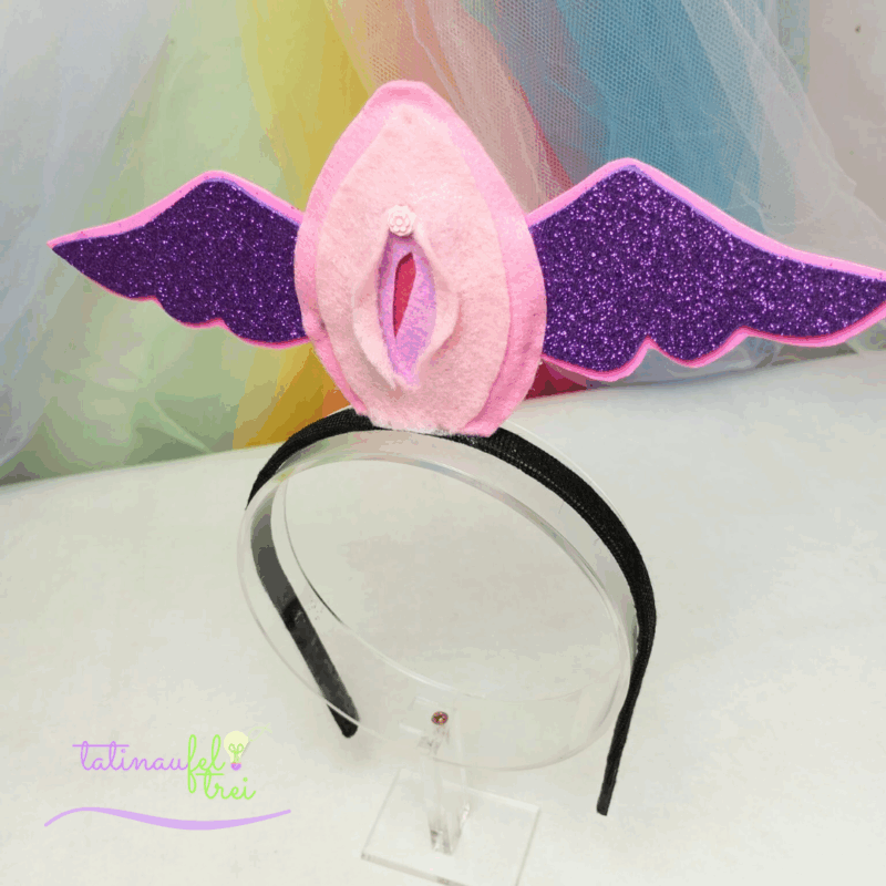 Tiara Vulva Livre  - Vulva Rosa com asa roxa