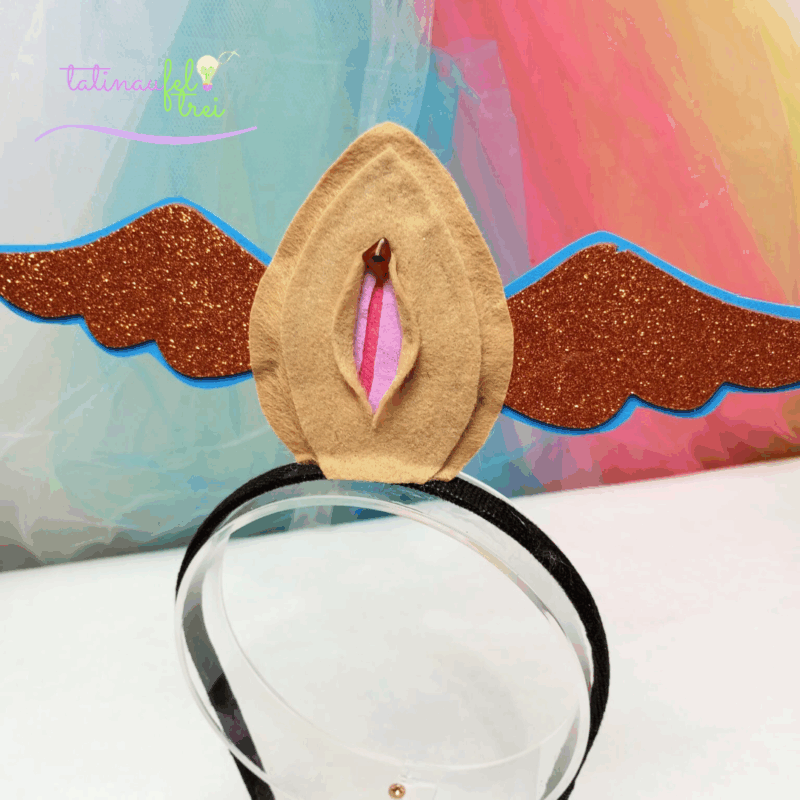 Tiara Vulva Livre  - Vulva Bege com asa cobre