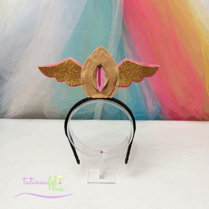 Tiara Vulva Livre  - Vulva Bege com asa dourada - Image 2